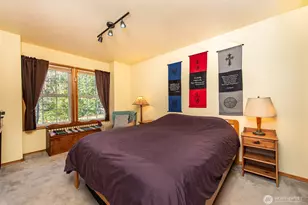 2010 Westview Dr, Port Angeles, WA 98363 - Photo 17