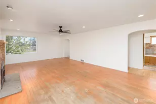 405 W Spruce St, Sequim, WA 98362 - Photo 5