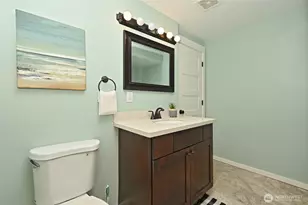 705 S 209th St, Des Moines, WA 98198 - Photo 27