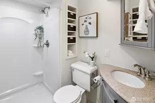 6823 16th Ave NE, Seattle, WA 98115 - Photo 27