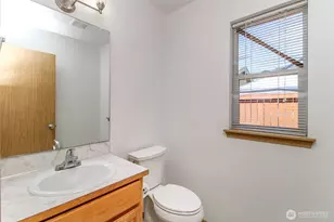 3307 S 43rd St, Tacoma, WA 98409 - Photo 9