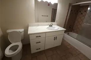 2530 15th Ave W, Seattle, WA 98119 - Photo 13