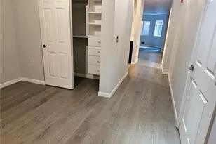 2530 15th Ave W, Seattle, WA 98119 - Photo 3