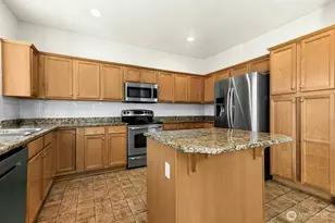 2407 88th Dr NE, Lake Stevens, WA 98258 - Photo 11