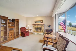 2032 W Dove Ave, La Center, WA 98629 - Photo 7