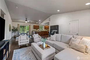 11102 288th St E, Graham, WA 98338 - Photo 5