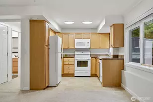 20210 107th Ave NE, Bothell, WA 98011 - Photo 19