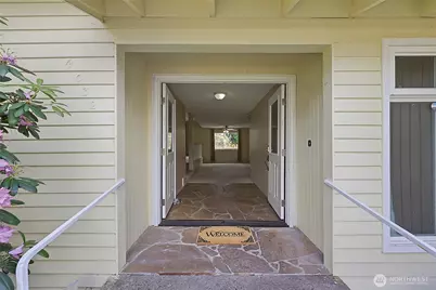 4032 Meridian Avenue N, Marysville, WA 98271 - Photo 3