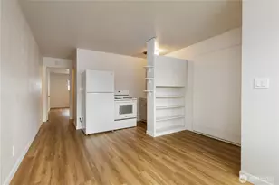 7618 Greenwood Ave N, Seattle, WA 98103 - Photo 7
