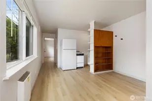 7618 Greenwood Ave N, Seattle, WA 98103 - Photo 5