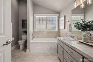 5015A 8th Ave NW, Seattle, WA 98107 - Photo 33