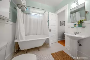 6703 17th Ave NW, Seattle, WA 98117 - Photo 15