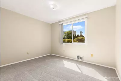 820 Cady Road #F105, Everett, WA 98203 - Photo 11
