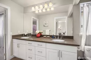 1100 N 31st St, Renton, WA 98056 - Photo 17