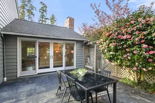 8255 SE 59th St, Mercer Island, WA 98040 - Photo 17