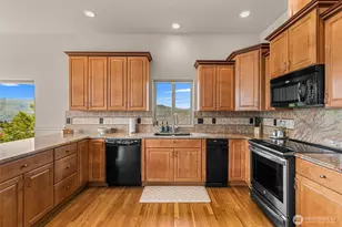 718 Briarwood Dr, East Wenatchee, WA 98802 - Photo 9