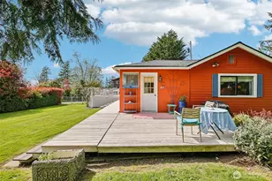 176 Maple St, Camano Island, WA 98282 - Photo 29