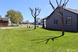 1324 S Cougar Dr, Moses Lake, WA 98837 - Photo 35