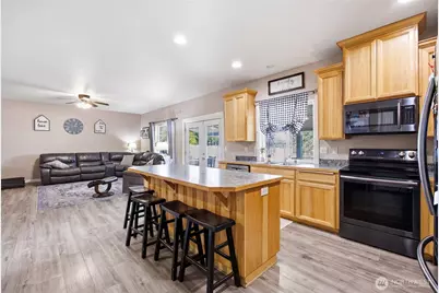 802 Willow Avenue NE, Quincy, WA 98848 - Photo 9