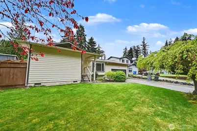 8203 181st Avenue E, Bonney Lake, WA 98391 - Photo 3
