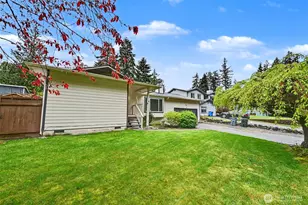 8203 181st Ave E, Bonney Lake, WA 98391 - Photo 3