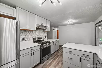 8203 181st Avenue E, Bonney Lake, WA 98391 - Photo 17