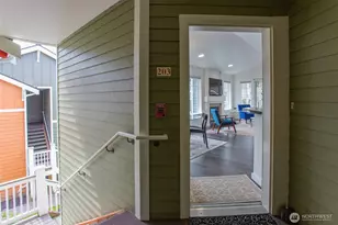 10620 221st Ln NE, Redmond, WA 98053 - Photo 3