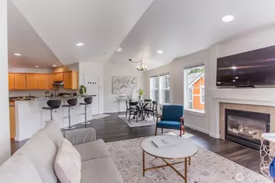 10620 221st Lane NE #203, Redmond, WA 98053 - Photo 9