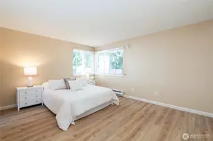 17302 NE 45th St, Redmond, WA 98052 - Photo 9