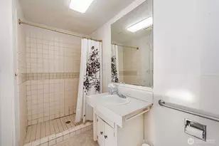 318 W 8th St, Port Angeles, WA 98362 - Photo 23