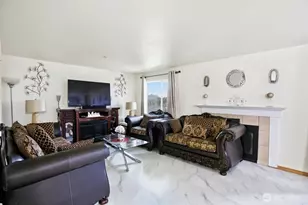 1009 112th St SE, Everett, WA 98204 - Photo 3