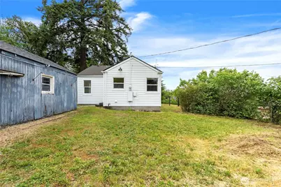 3640 W C Street, Bremerton, WA 98312 - Photo 23