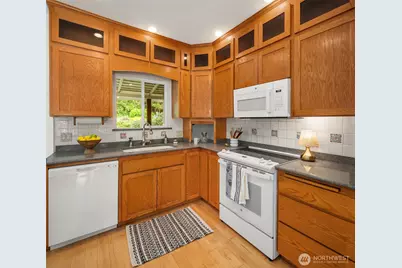 22113 Dockton Road SW, Vashon, WA 98070 - Photo 27