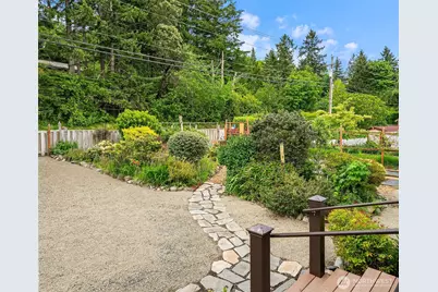 22113 Dockton Road SW, Vashon, WA 98070 - Photo 17