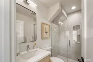 1004 48th St, Seattle, WA 98103 - Photo 5