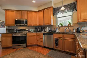 4404 Landmark Dr, Mount Vernon, WA 98274 - Photo 9