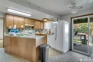 815 E 60th St, Tacoma, WA 98404 - Photo 9