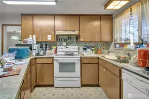 815 E 60th St, Tacoma, WA 98404 - Photo 11