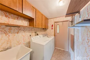 2725 E Fir St, Mount Vernon, WA 98273 - Photo 17