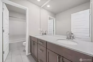15025 Olympic Loop E, Bonney Lake, WA 98391 - Photo 33