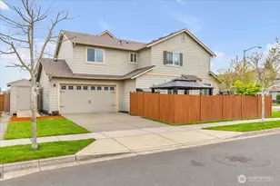 1008 31st St NW, Puyallup, WA 98371 - Photo 3