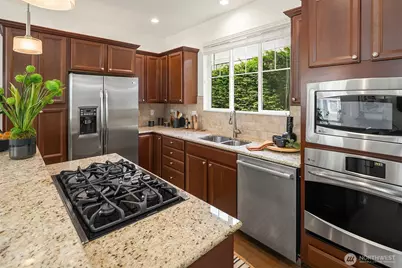 105 118th Avenue SE #3, Bellevue, WA 98005 - Photo 5