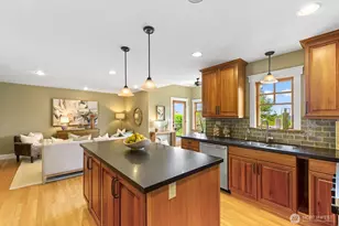 4060 39th Ave SW, Seattle, WA 98116 - Photo 7