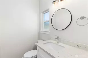 134 Blackfish Ct, Bremerton, WA 98310 - Photo 25