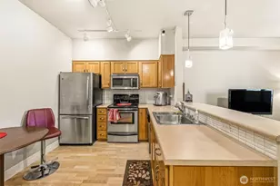 910 Harris Ave, Bellingham, WA 98225 - Photo 5