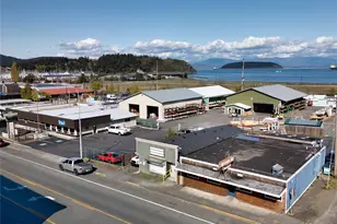 1917 Commercial Ave, Anacortes, WA 98221 - Photo 23