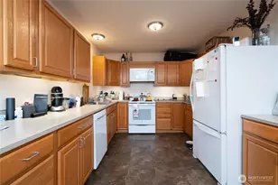 1917 Commercial Ave, Anacortes, WA 98221 - Photo 13