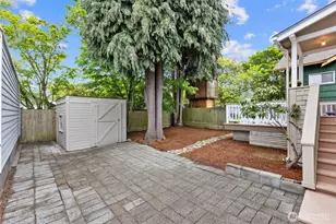 715 N 48th St, Seattle, WA 98103 - Photo 21