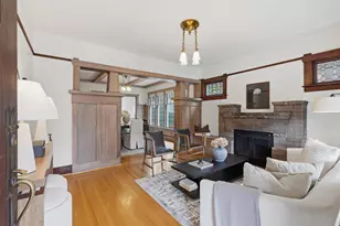 715 N 48th St, Seattle, WA 98103 - Photo 3
