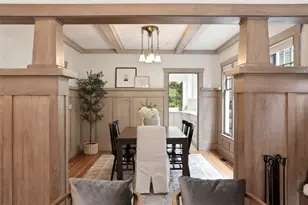 715 N 48th St, Seattle, WA 98103 - Photo 5